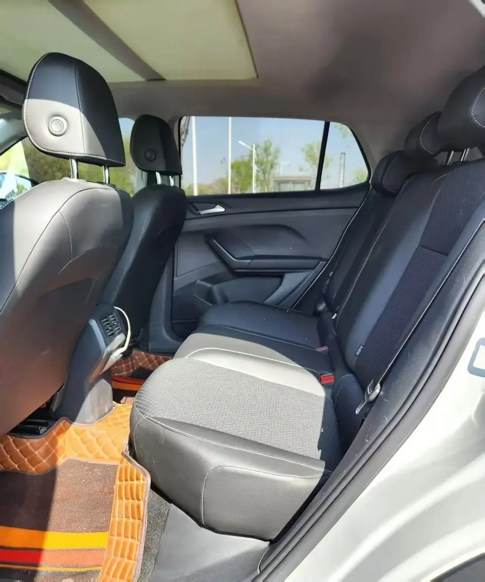Volkswagen Explore the shadows 1.5L automatic R-Line smart connected version 2023 — миниатюра 3