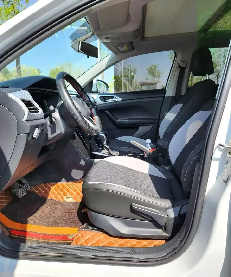 Volkswagen Explore the shadows 1.5L automatic R-Line smart connected version 2023 — миниатюра 5