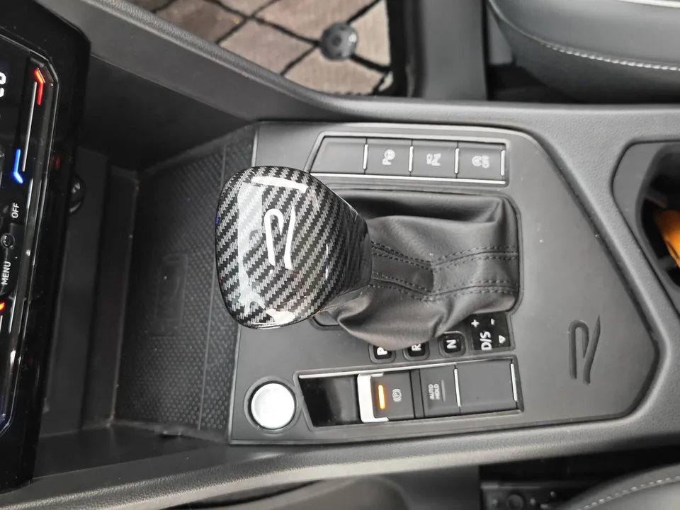 Volkswagen Tiguan L facelift 330TSI 2WD R-Line Enjoy Edition 2023 — миниатюра 5