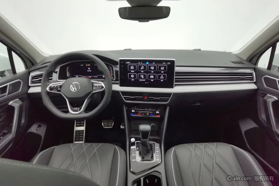Volkswagen Tiguan L Tiguan L 2023 330TSI 2WD R-Line Enjoy Edition 2022 — миниатюра 3