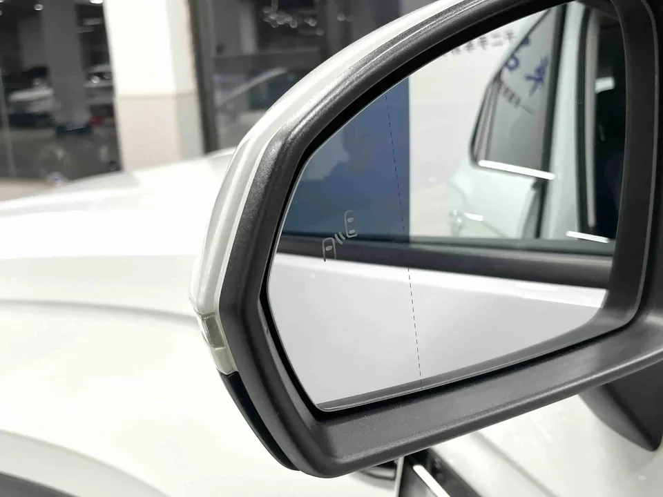 Volkswagen Tayron Tanyue 2023 280TSI 2WD Luxury Plus Advanced Edition 2023 — миниатюра 4