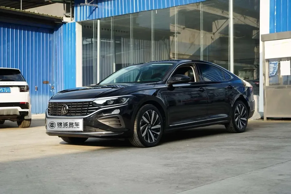 Volkswagen Passat 2024
