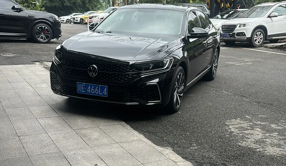 Volkswagen Passat 2022
