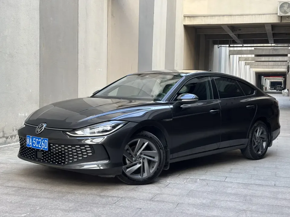Volkswagen Lamando 2024 Lingdu Lingdu L 280TSI DSG Hot Edition 2024 — фото 1, купить с доставкой в Москву