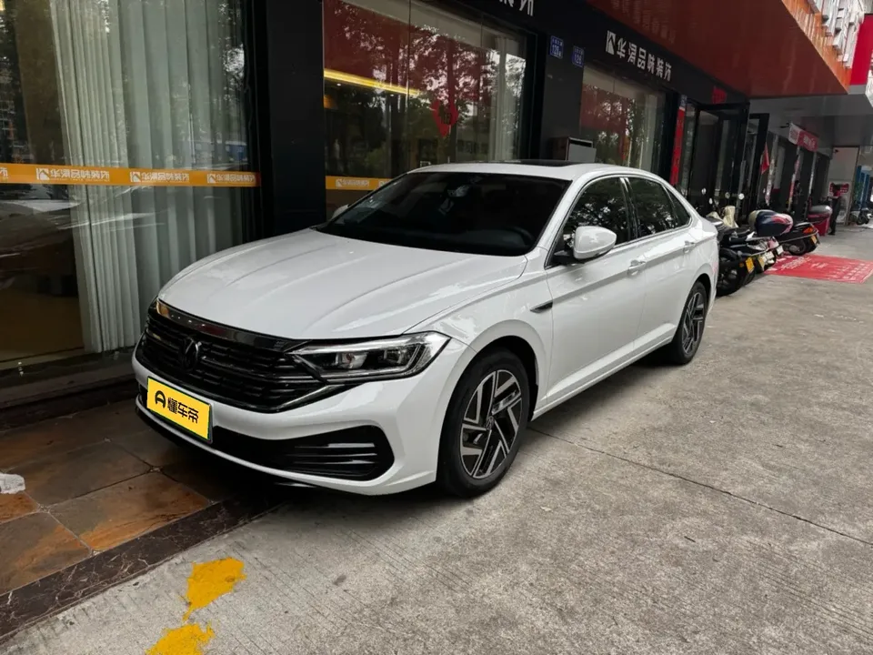 Volkswagen Sagitar 2023