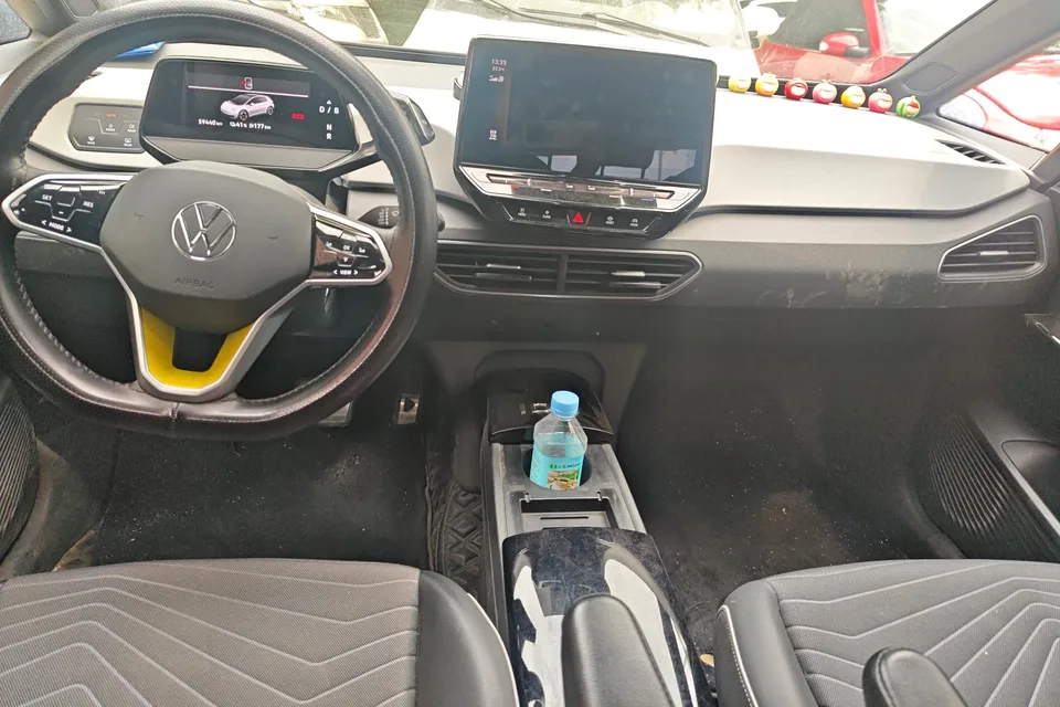Volkswagen ID.3 Upgraded Pure Smart Edition 2023 — миниатюра 4