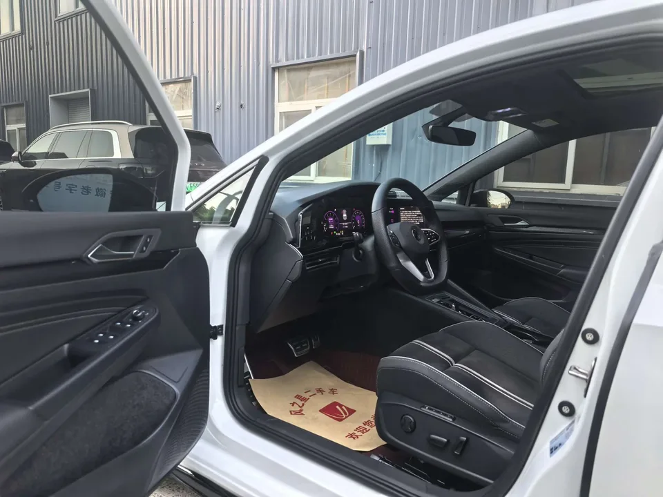 Volkswagen Golf Golf 2023 280TSI DSG R-Line 2023 — миниатюра 3