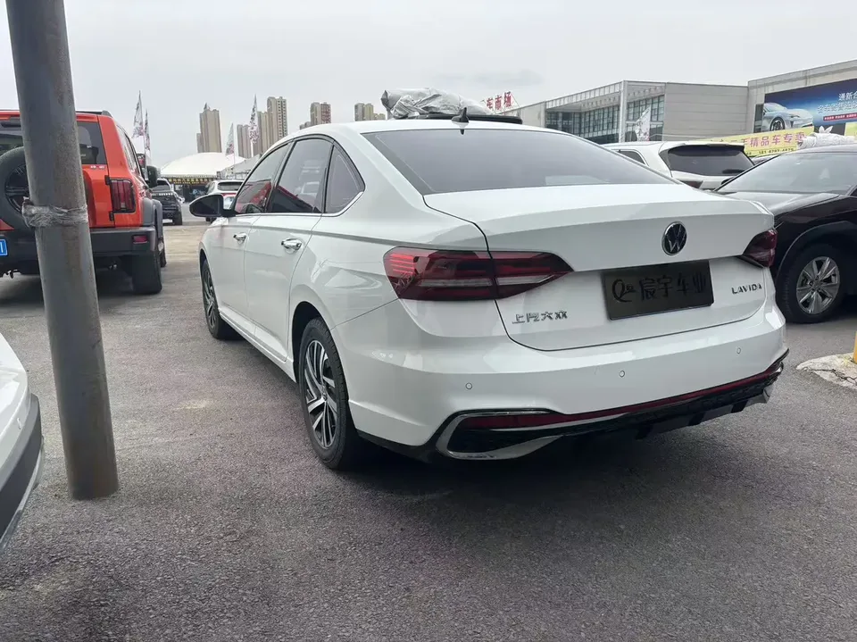 Volkswagen Lavida Lavida 2023 Modified 1.5L Automatic Starry Sky 5 Million Edition 2023 — миниатюра 4