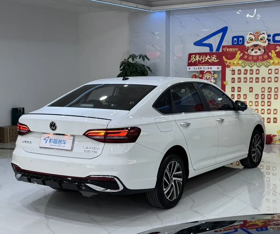 Volkswagen Lavida 300TSI DSG Starry Sky Edition 2025 — миниатюра 4