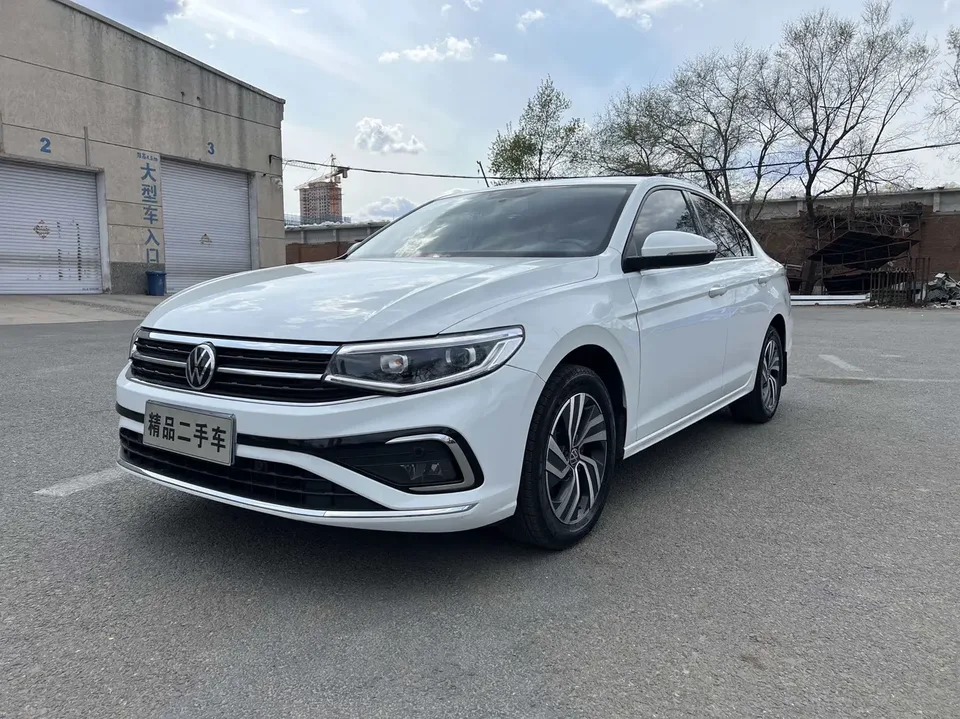 Volkswagen Bora 2023