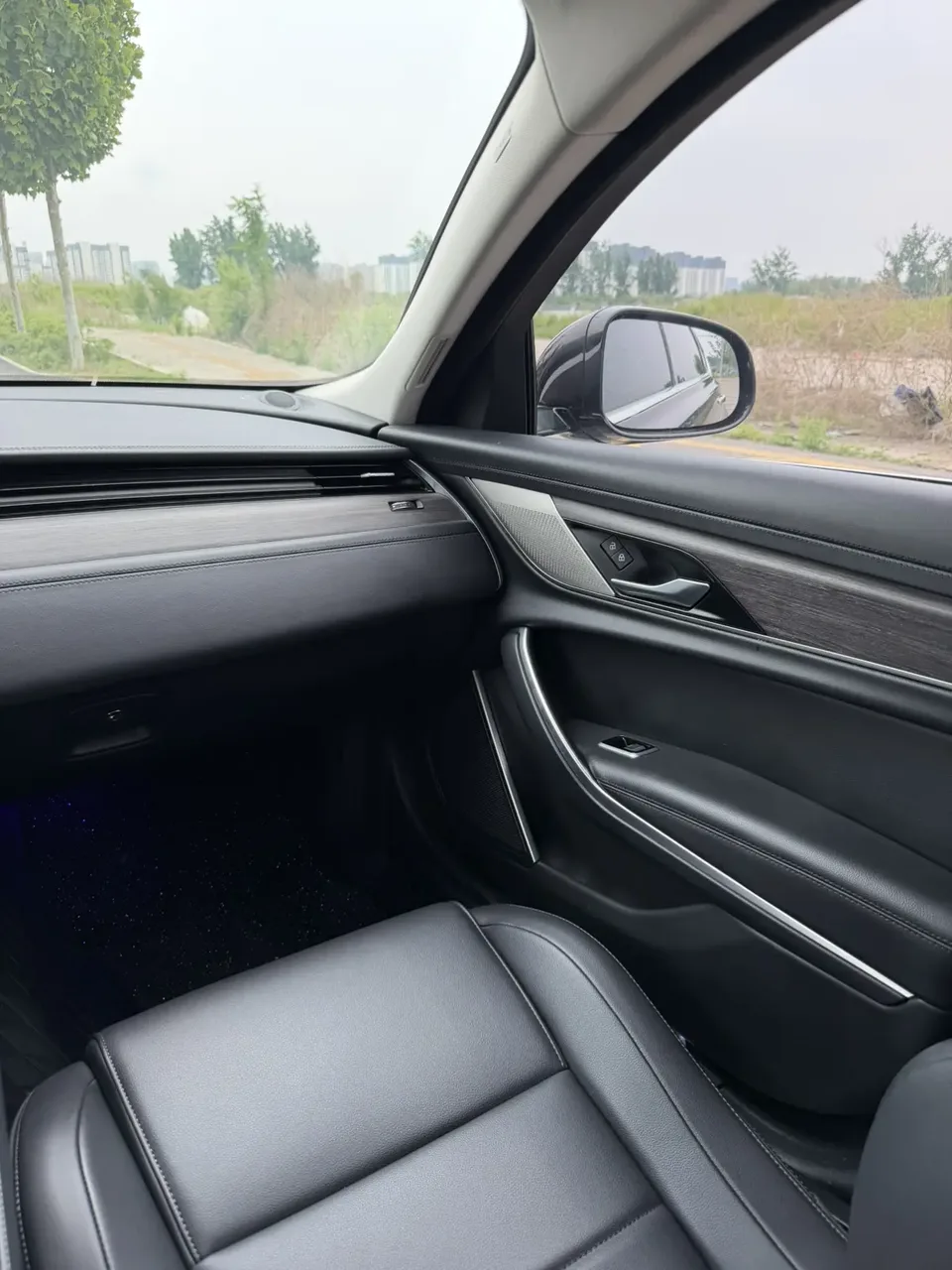 Jaguar XFL 2.0T P200 Two-wheel drive Elite Deluxe Edition 2022 — миниатюра 4