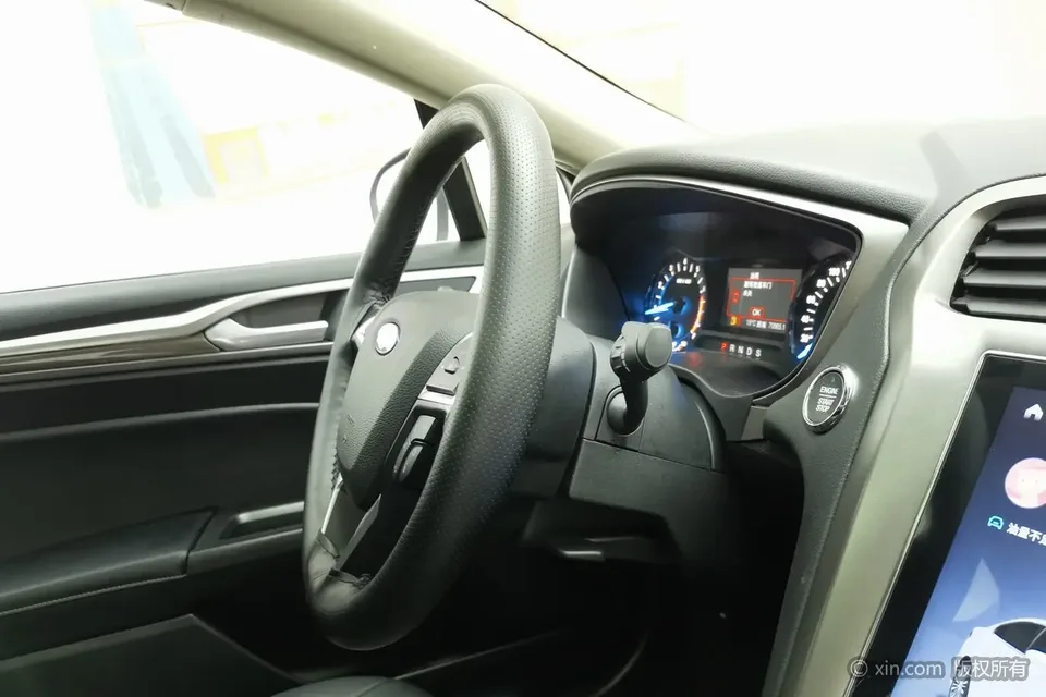 Ford Mondeo Mondeo EcoBoost 180 Fashion Edition 2022 — миниатюра 5