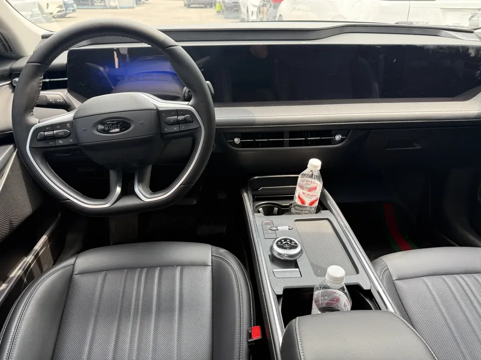 Ford Mondeo Mondeo 2025 EcoBoost 180 Luxury 2025 — миниатюра 5