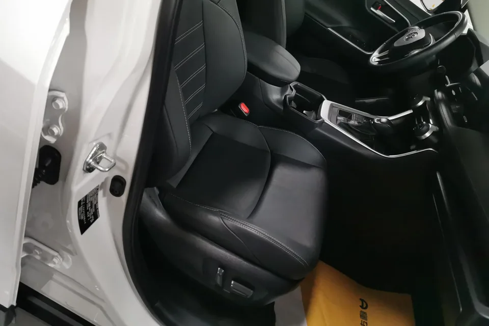 Toyota Willanda 2.0L four-wheel drive luxury PLUS version 2023 — миниатюра 2