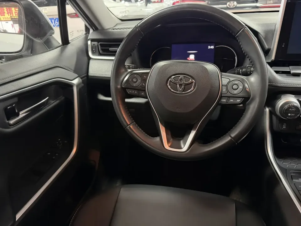 Toyota RAV4 2.0L CVT 2WD Fashion PLUS Edition 2022 — миниатюра 4