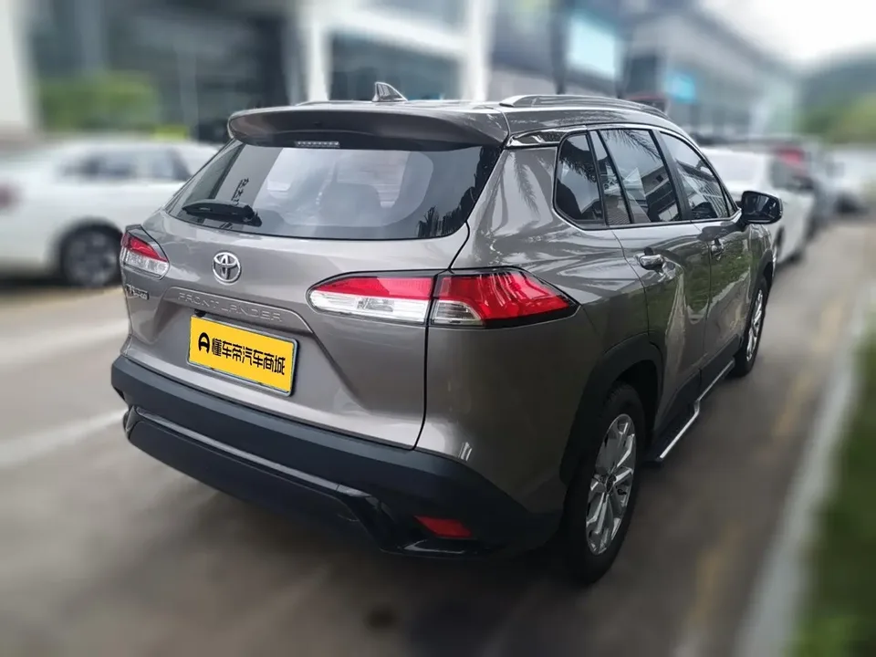 Toyota Frontlander 2.0L CVT Leading Edition 2022 — миниатюра 4