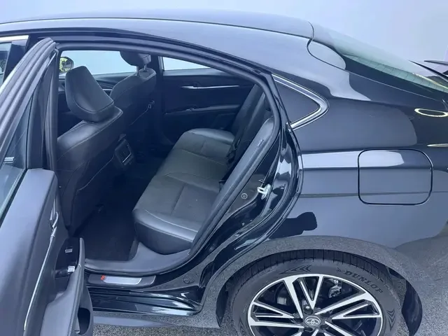 Toyota Camry Camry 2024 2.0S Sports Edition 2026 — миниатюра 5