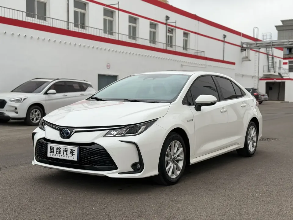 Toyota Corolla Intelligent Electric Hybrid Dual Engine 1.8L E-CVT Elite Edition 2024 — фото 1, купить с доставкой в Москву