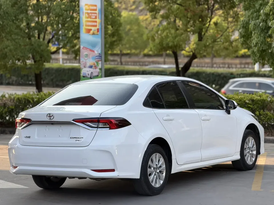 Toyota Corolla Corolla 2023 1.2T S-CVT Pioneer Edition 2023 — thumbnail 2