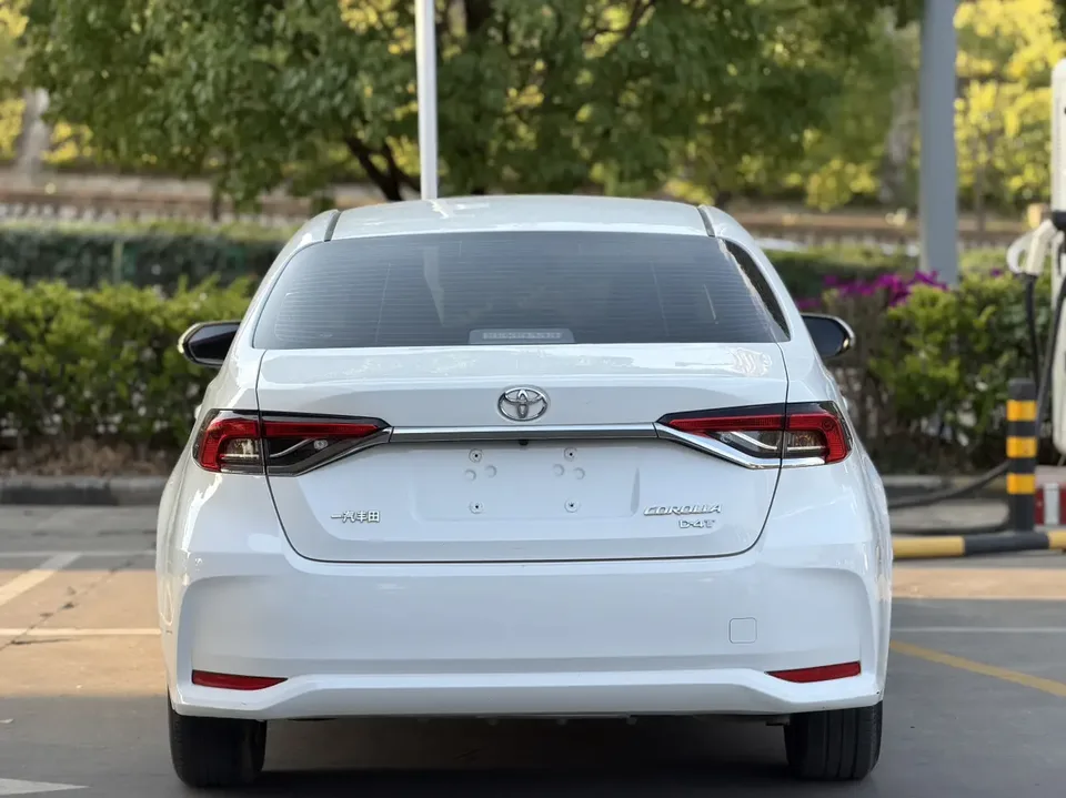 Toyota Corolla Corolla 2023 1.2T S-CVT Pioneer Edition 2023 — thumbnail 4