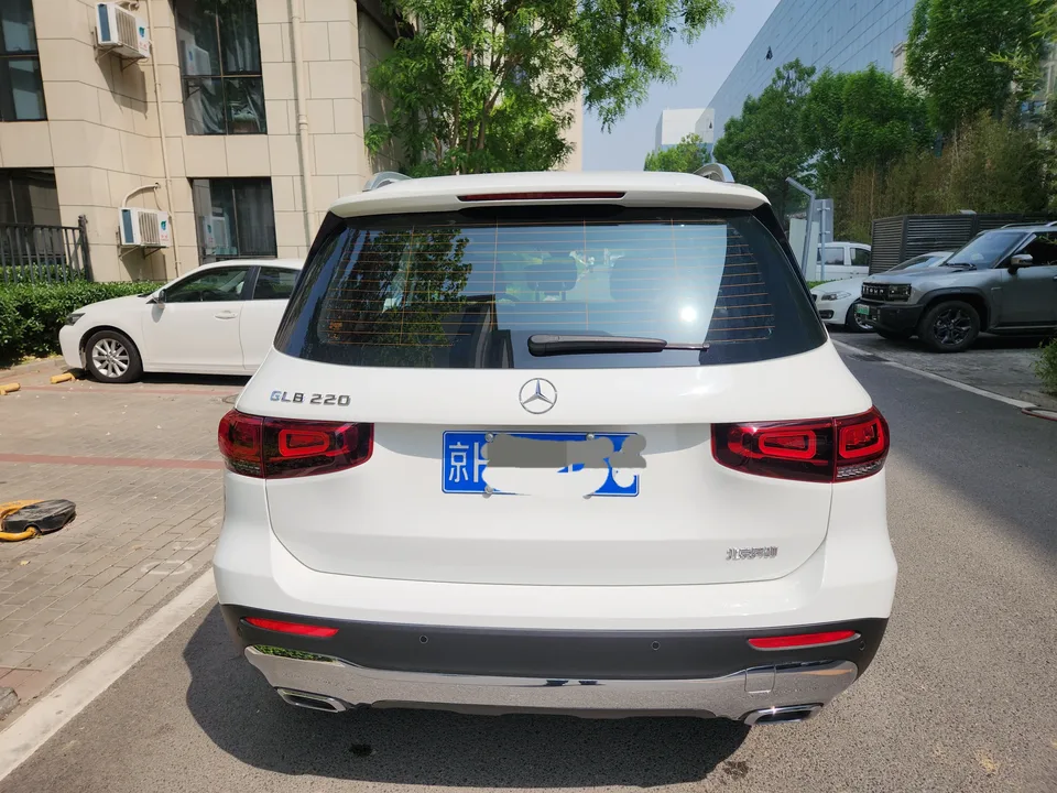 Mercedes-Benz GLB-Class Mercedes-Benz GLB 2023 GLB 220 Fashion Edition 2023 — миниатюра 5