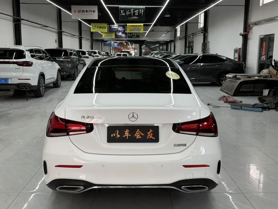 Mercedes-Benz Mercedes Benz A Class Mercedes-Benz A-Class 2023 A 200 L Sports Sedan Fashion Edition 2023 — миниатюра 2