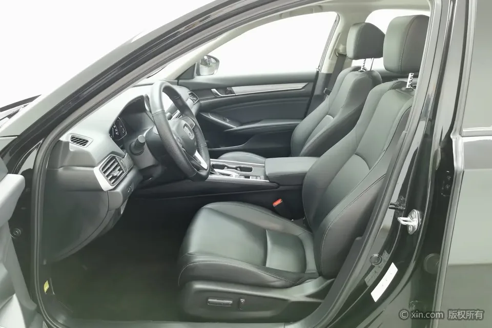 Honda Accord Accord 2022 260TURBO Deluxe Edition 2022 — миниатюра 4
