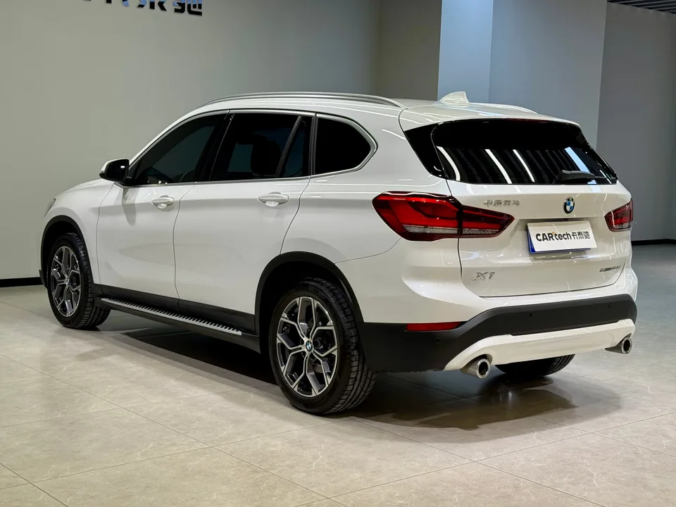 BMW X1 BMW X1 2022 sDrive25Li Leading Edition 2023 — миниатюра 2
