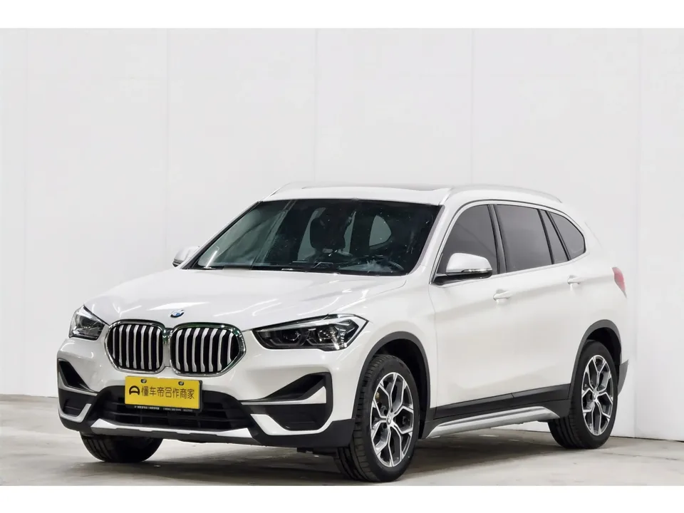 BMW X1 BMW X1 2022 sDrive20Li Fashion Edition 2022 — фото 1, купить с доставкой в Москву