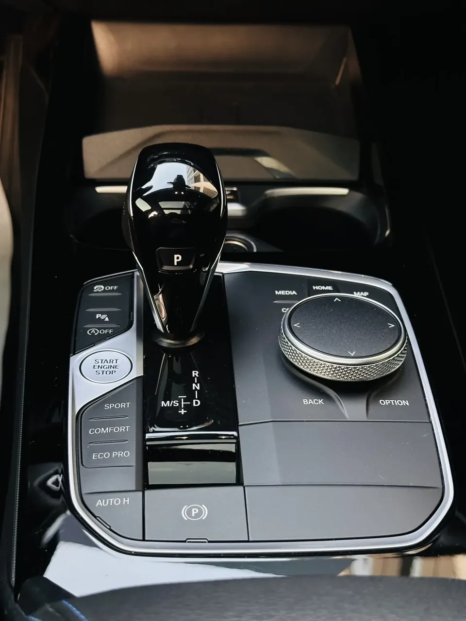 BMW 2 Series 225i 4-Door Coupe M Sport Night Edition 2023 — миниатюра 4