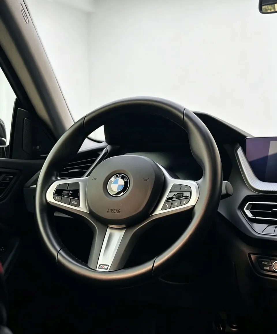 BMW 2 Series 225i 4-Door Coupe M Sport Night Edition 2023 — миниатюра 5