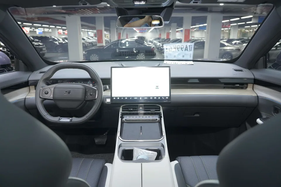 Jietu Shanhai JETOUR SHANHAI L6 1.5TD DHT MAX 2025 — миниатюра 3