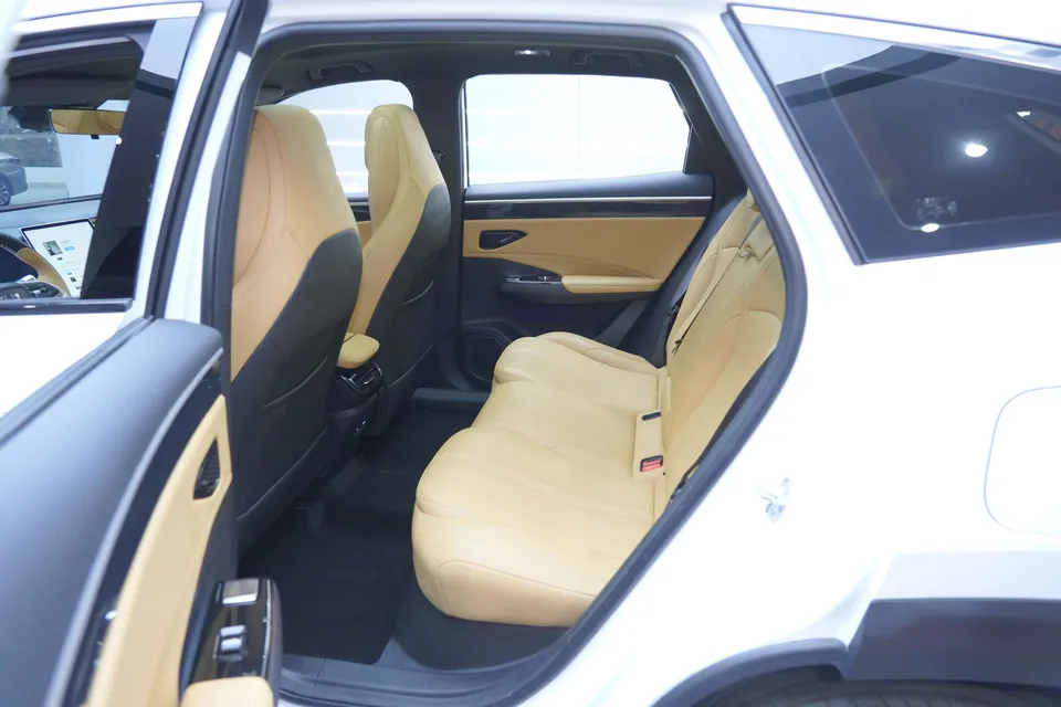 Geely Galaxy L7 1.5T DHT 55km PRO 2024 — миниатюра 4