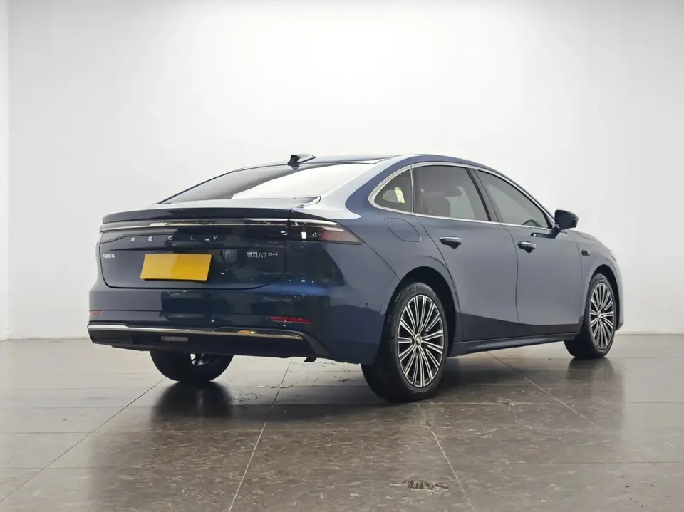 Geely Galaxy A7 EM 150km Premium Edition 2025 — миниатюра 2