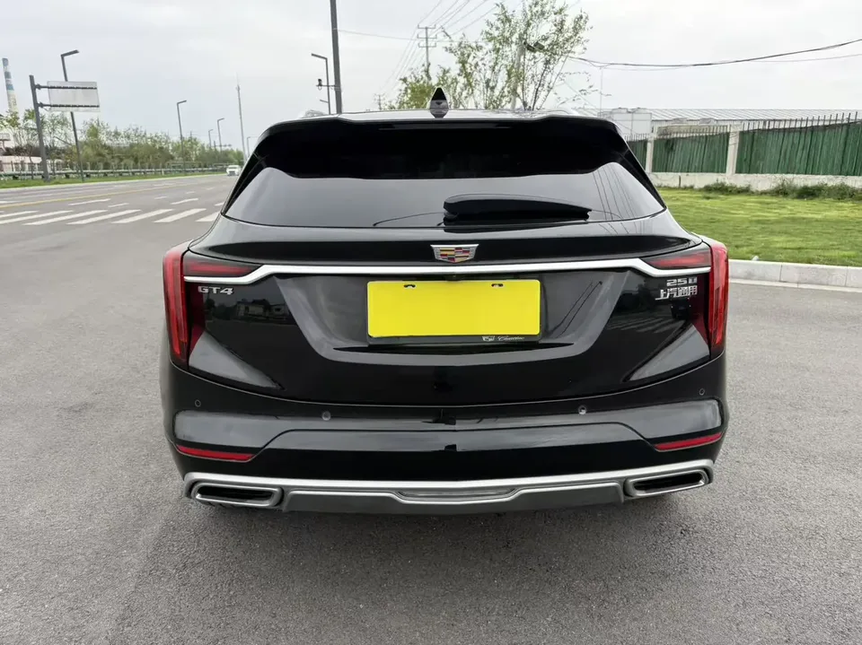 Cadillac GT4 25T Luxury Edition 2024 — миниатюра 2