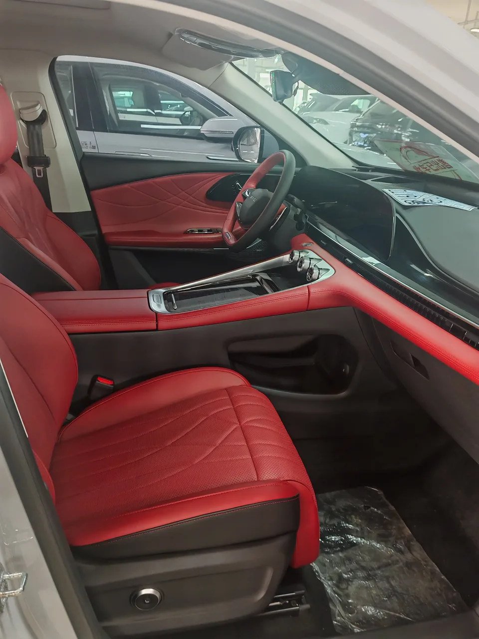 Exeed RX 400T 4WD Premium Edition 2023 — миниатюра 4