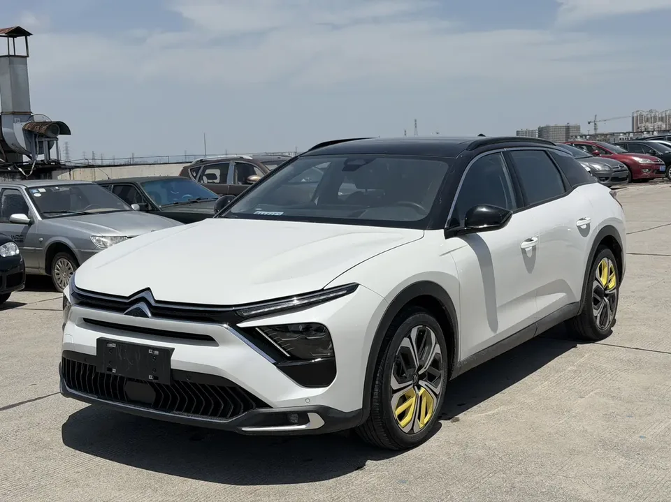 Citroen Versailles C5 X 2022