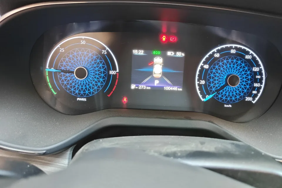 Hongqi E-QM5 Hongqi E-QM5 2023 620KM PLUS Edition 2024 — миниатюра 3