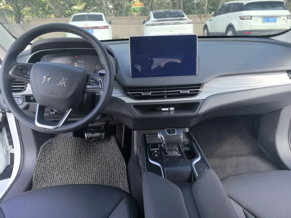 Hongqi E-QM5 Hongqi E-QM5 2023 620KM PLUS Edition 2024 — миниатюра 5