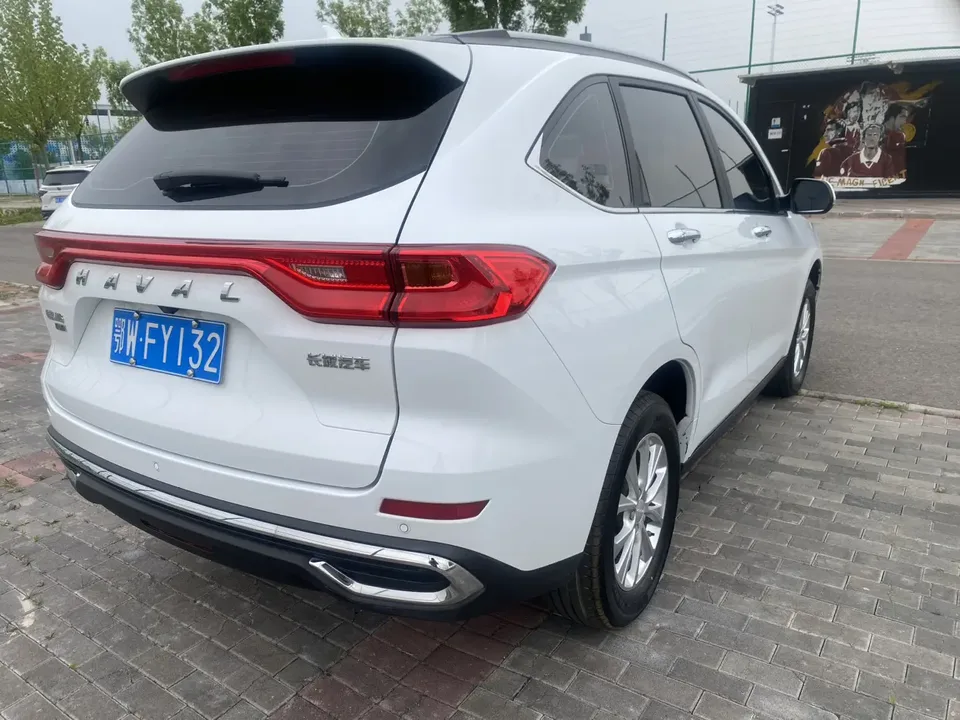 Haval M6 PLUS 1.5T manual luxury smart connected model 2023 — миниатюра 2