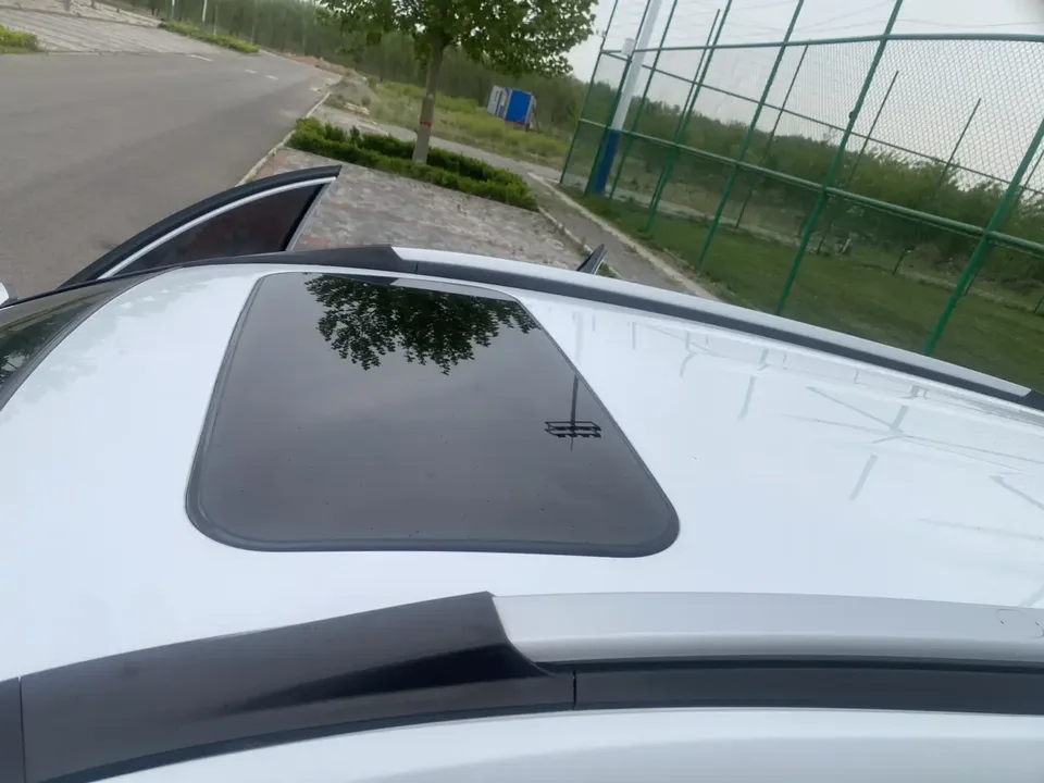 Haval M6 PLUS 1.5T manual luxury smart connected model 2023 — миниатюра 3