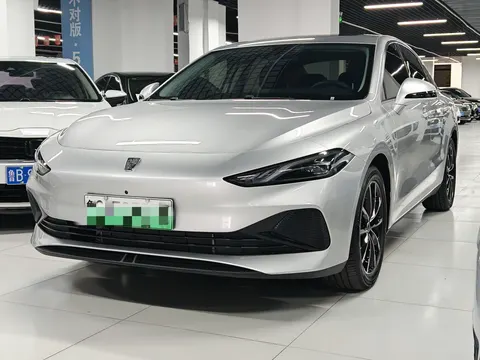 Roewe D7 DMH 2025 buy in Moscow