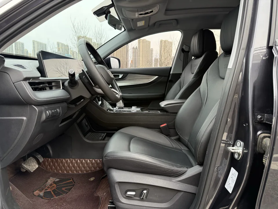 Chery Tiggo 8 PLUS 290TGDI DCT luxury edition 2022 — миниатюра 5