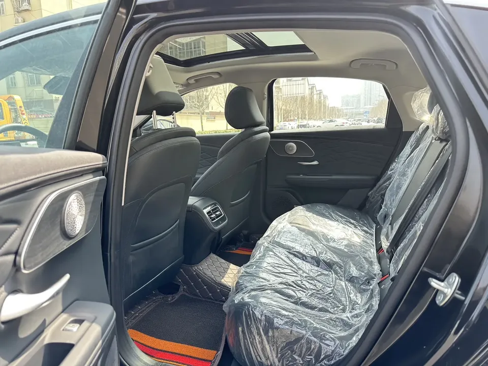 Chery Arrizo 8 PRO 290TGDI DCT Luxury Edition+ 2026 — миниатюра 3