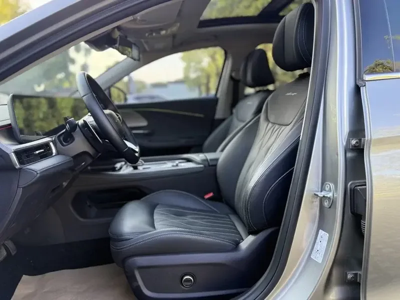 Chery Arrizo 8 1.6TGDI DCT Elegant 2023 — миниатюра 3