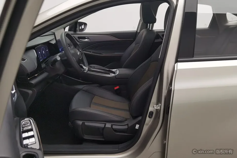 AION S AION S 2026 Plus Luxury Edition 2025 — миниатюра 3