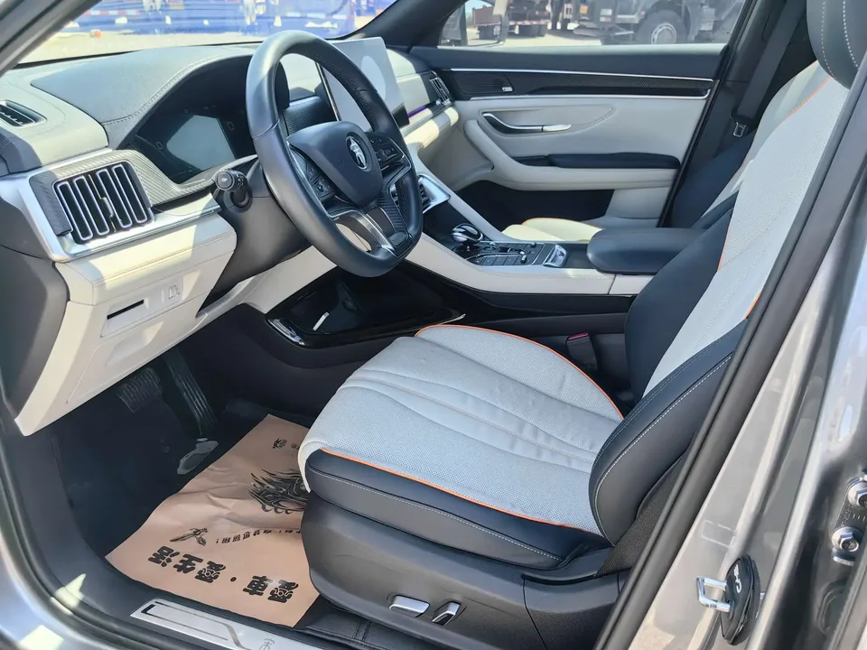 BYD Song PLUS DM DM-i 110KM 2WD Flagship PLUS 2022 — миниатюра 4