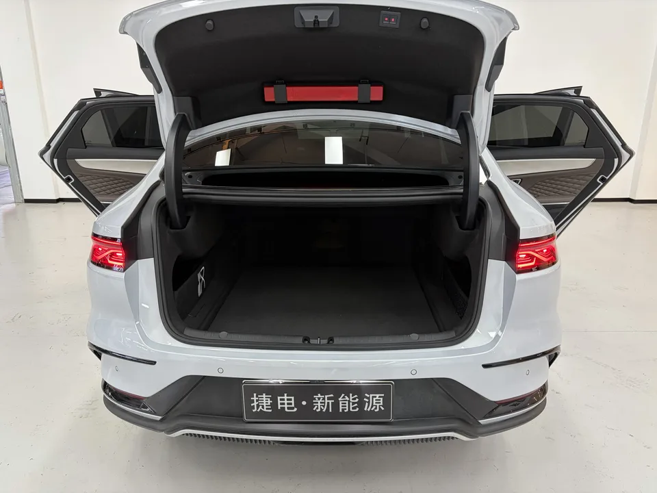 BYD Han DM DM-i Honor Edition 121KM Elite 2024 — миниатюра 3