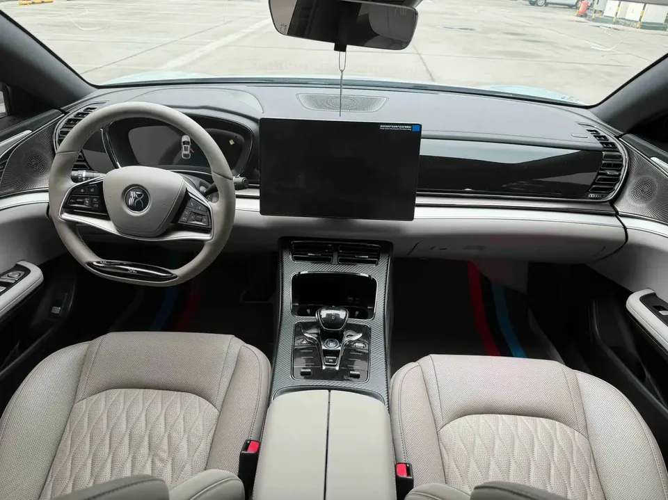BYD Han DM Han DM 2025 DM-i 125KM Premium Edition 2024 — миниатюра 3