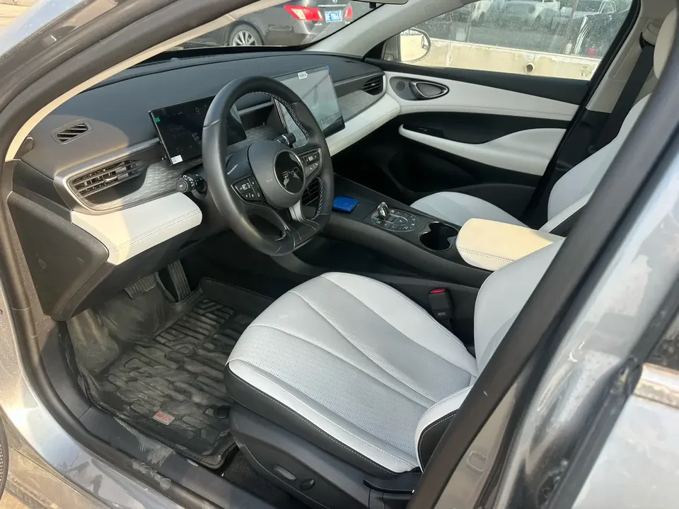 BYD Seal 05DM Intelligent Driving Edition DM-i 120KM Flagship Model 2025 — миниатюра 5